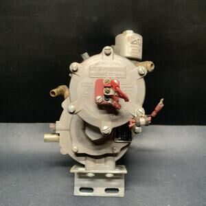 Beam Model 50 Inlet Pressure 250 PSIG With Microvac Model 15, Assembly